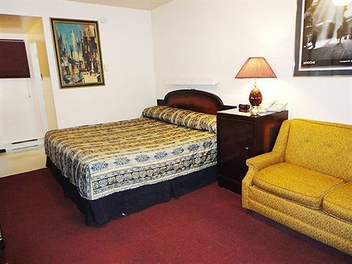 Imperial Fireside 2* Sudbury