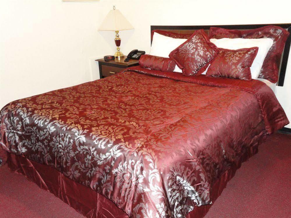 Imperial Fireside Motel 2*
